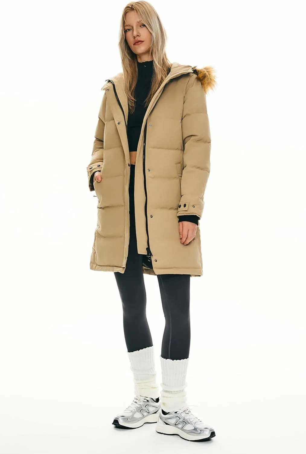 Orolay Women's Thickened Down Coat Long Puffer Jacket with Adjustable Hood Quilted Warm Winter Parka